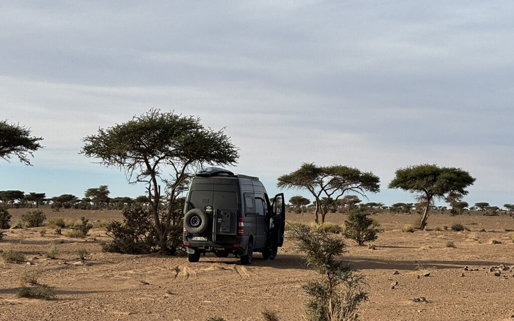 Mercedes Sprinter 4x4 camper van MO THE BLACK on an off-road adventure in the Moroccan desert – Morocco Notes.